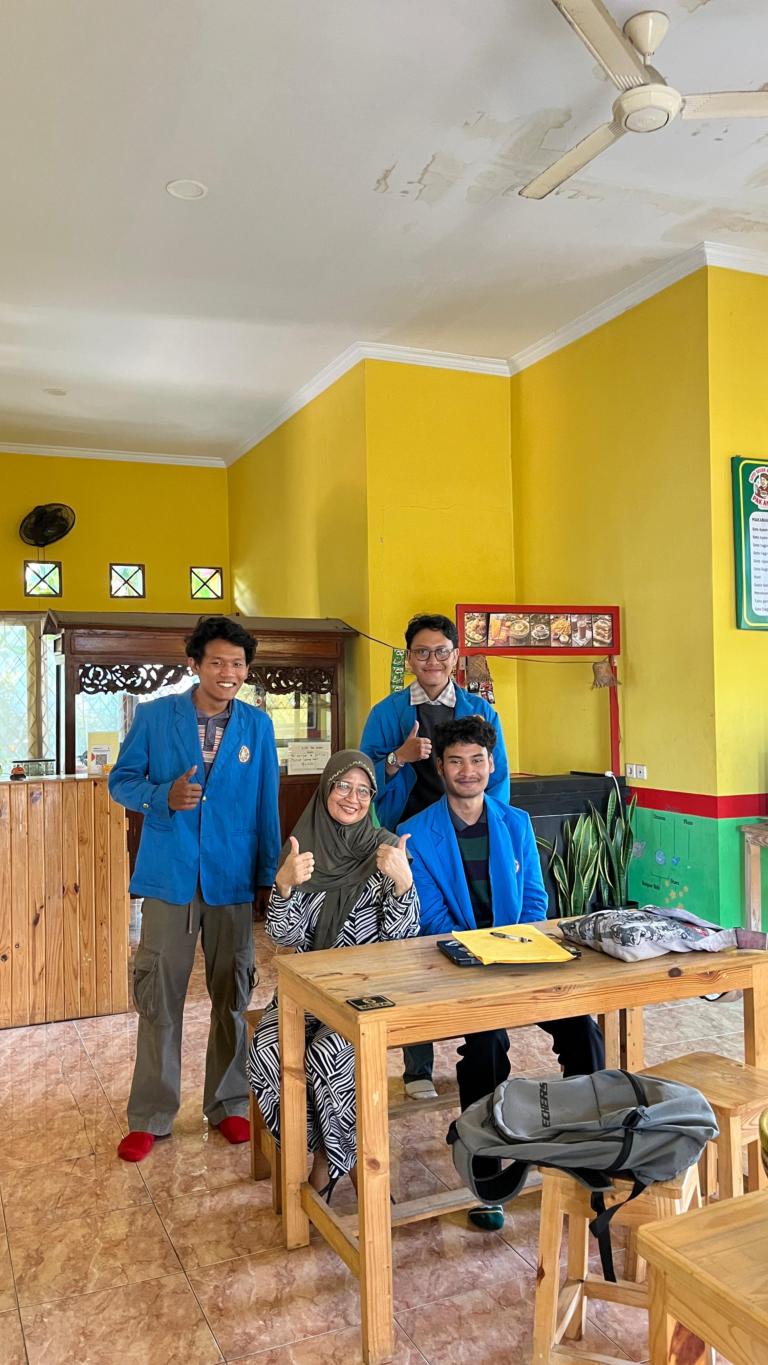 Rancang Bangun Sistem Menu dan Pemesanan Makanan Berbasis QR Code untuk Layanan Dine-In di Soto Seger Mbok Mantul Sawangan-Depok